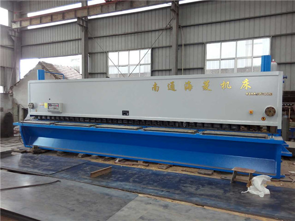 QC11Y-10*8000闸式剪板机