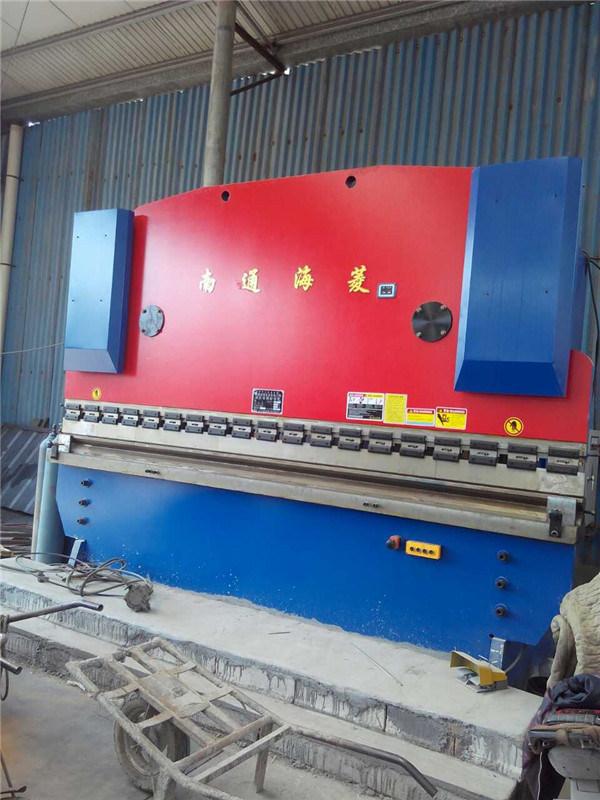 WC67Y-300T*4000液压折弯机