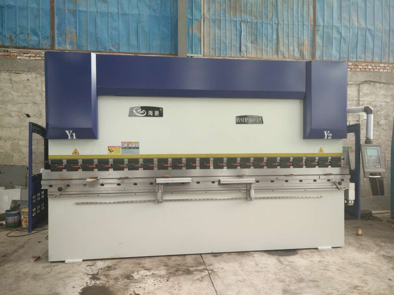 WE67K系列电液伺服液压板料折弯机