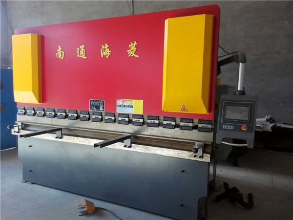 WC67Y/K160T*3200数控折弯机