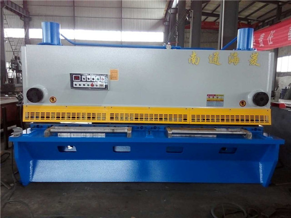 QC11Y-12*3200闸式剪板机