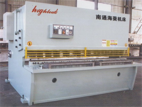 QC12Y系列液压摆式剪板机